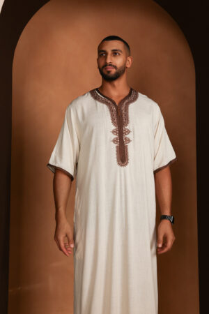 Jalaba Omar - Beige Short-Sleeved Men’s Jalaba – Lightweight Linen with Embroidered Detailing