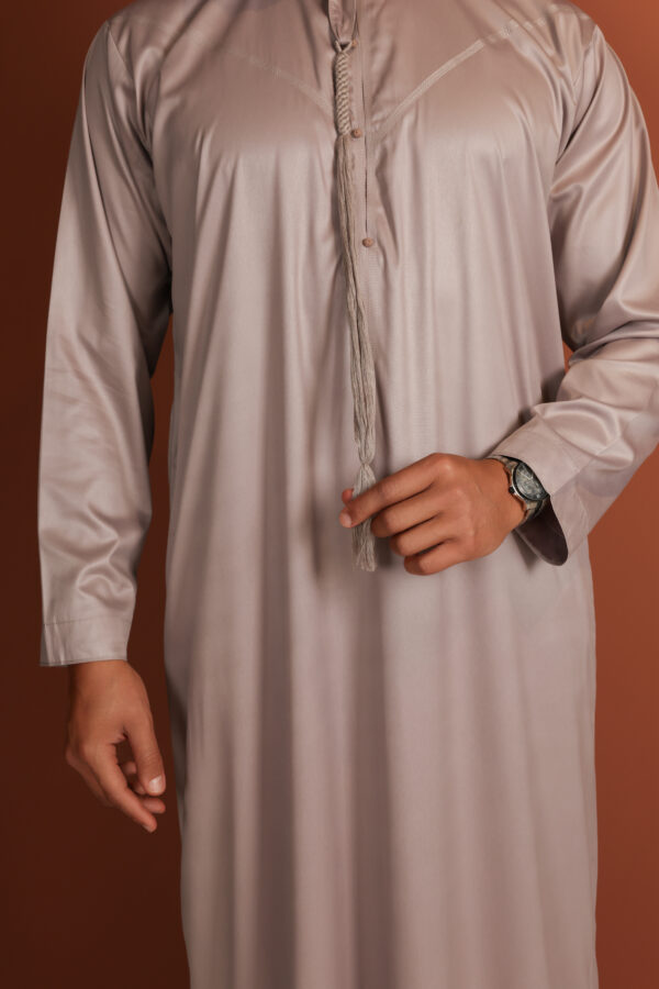 Kandhoura Idris - Soft Taupe Emirati Kandhoura – Premium Cotton Blend | Timeless Comfort & Elegance