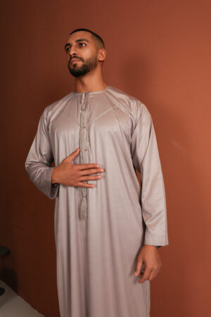 Kandhoura Idris - Soft Taupe Emirati Kandhoura – Premium Cotton Blend | Timeless Comfort & Elegance