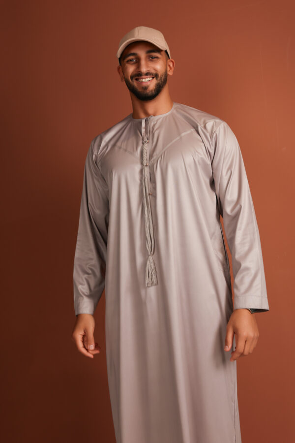 Kandhoura Idris - Soft Taupe Emirati Kandhoura – Premium Cotton Blend | Timeless Comfort & Elegance