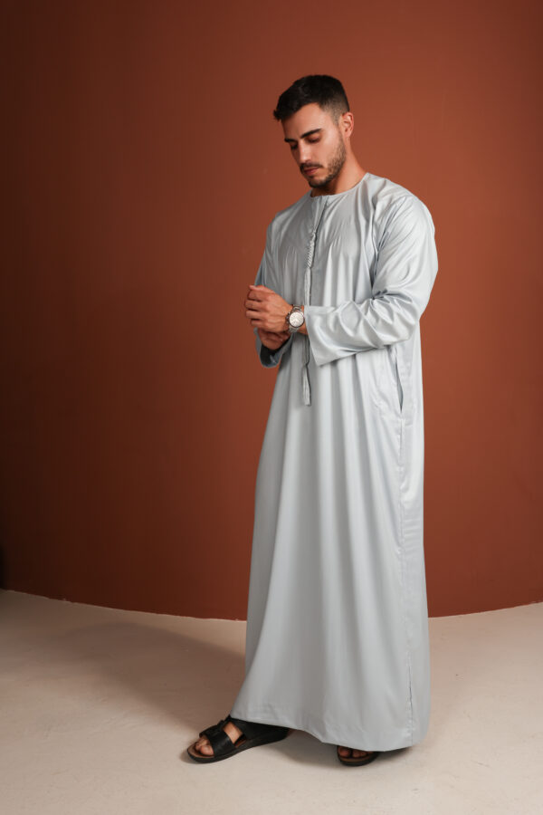 Kandhoura Idriss - Light Grey Emirati Kandhoura – Soft Cotton Blend | Modern Tradition & Comfort