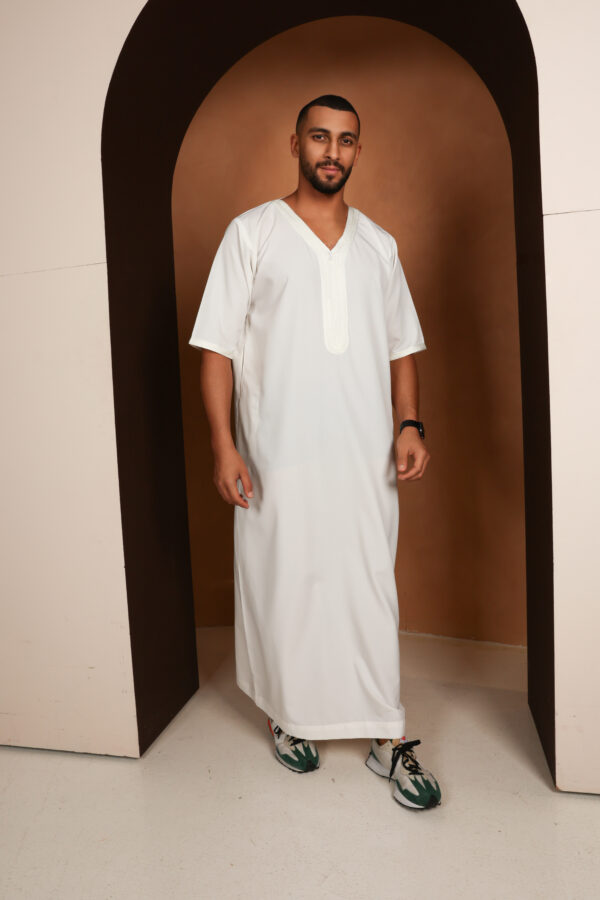 Qamis Elias - Hommes Qamis Elias à manches courtes - Blanc pur avec broderie minimaliste