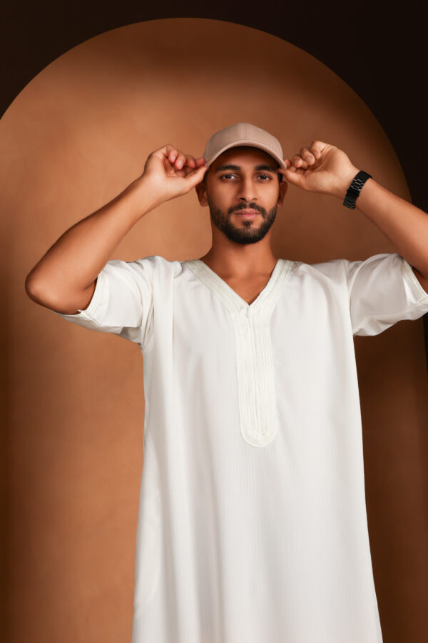 Qamis Elias - Hommes Qamis Elias à manches courtes - Blanc pur avec broderie minimaliste