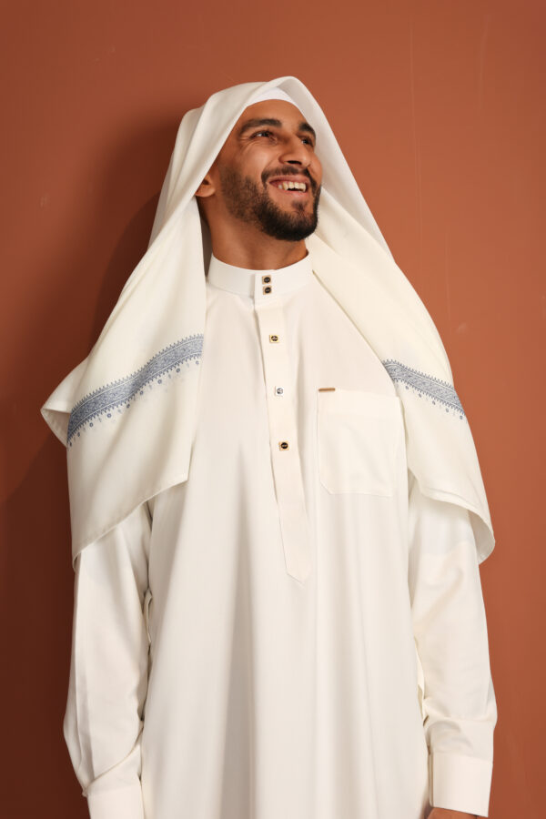 Qamis Goral – Men’s Long Qamis in Classic White