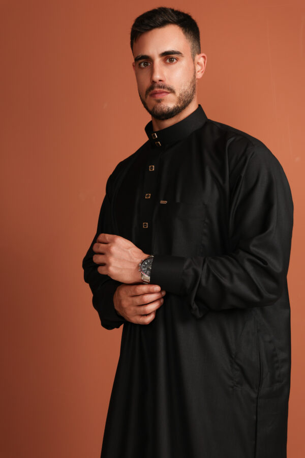 Qamis Haroun – Men’s Long Qamis in Jet Black