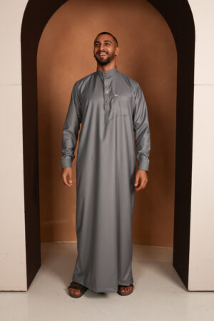 Qamis Izzak – Men’s Long Qamis in Steel Grey