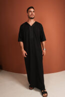 Qamis Maxa - Men’s Short-Sleeve Qamis Maxa – Black Zibda Fabric with Subtle Pinstripes & Embroidery