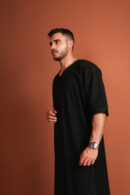 Qamis Maxa - Men’s Short-Sleeve Qamis Maxa – Black Zibda Fabric with Subtle Pinstripes & Embroidery