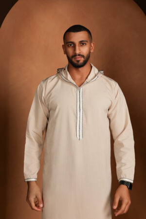 Qamis Mohamed - Qamis beige à capuche pour homme - Tissu Zibda léger | Design omanais classique