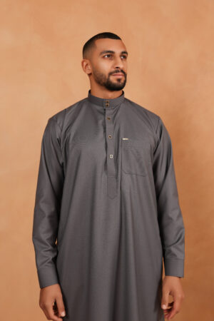 Qamis Shams - Qamis Largo para Hombre en Gris Carbón