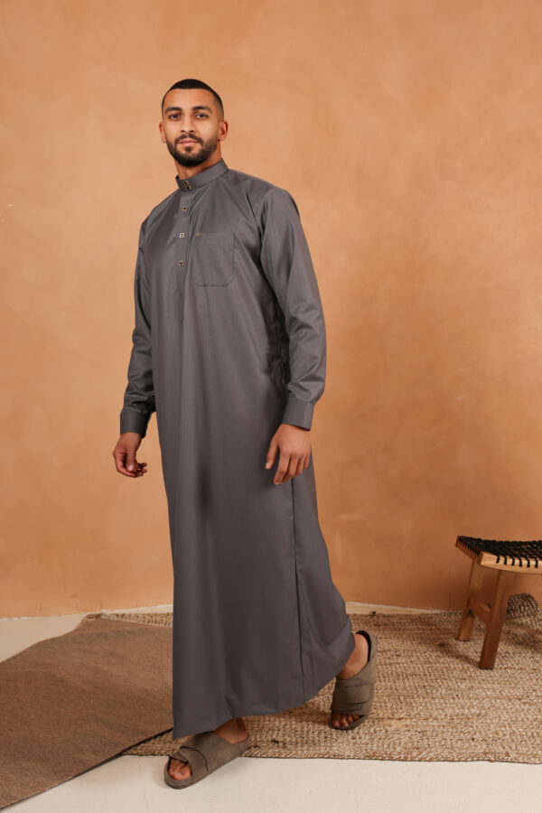 Qamis Shams - Qamis Largo para Hombre en Gris Carbón