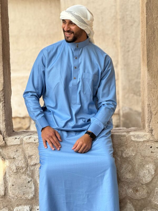 Qamis Lamine - Qamis largos para hombre en azul cielo